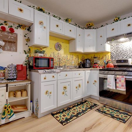 Stunning Gulfport Getaway About 1 Mi To The Beach Exteriér fotografie