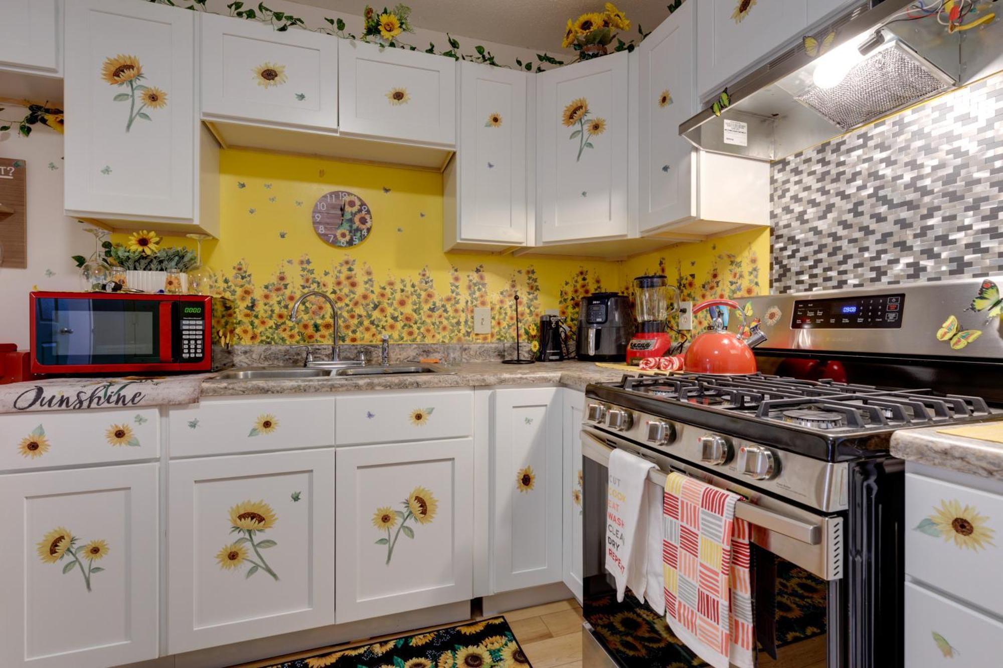 Stunning Gulfport Getaway About 1 Mi To The Beach Exteriér fotografie