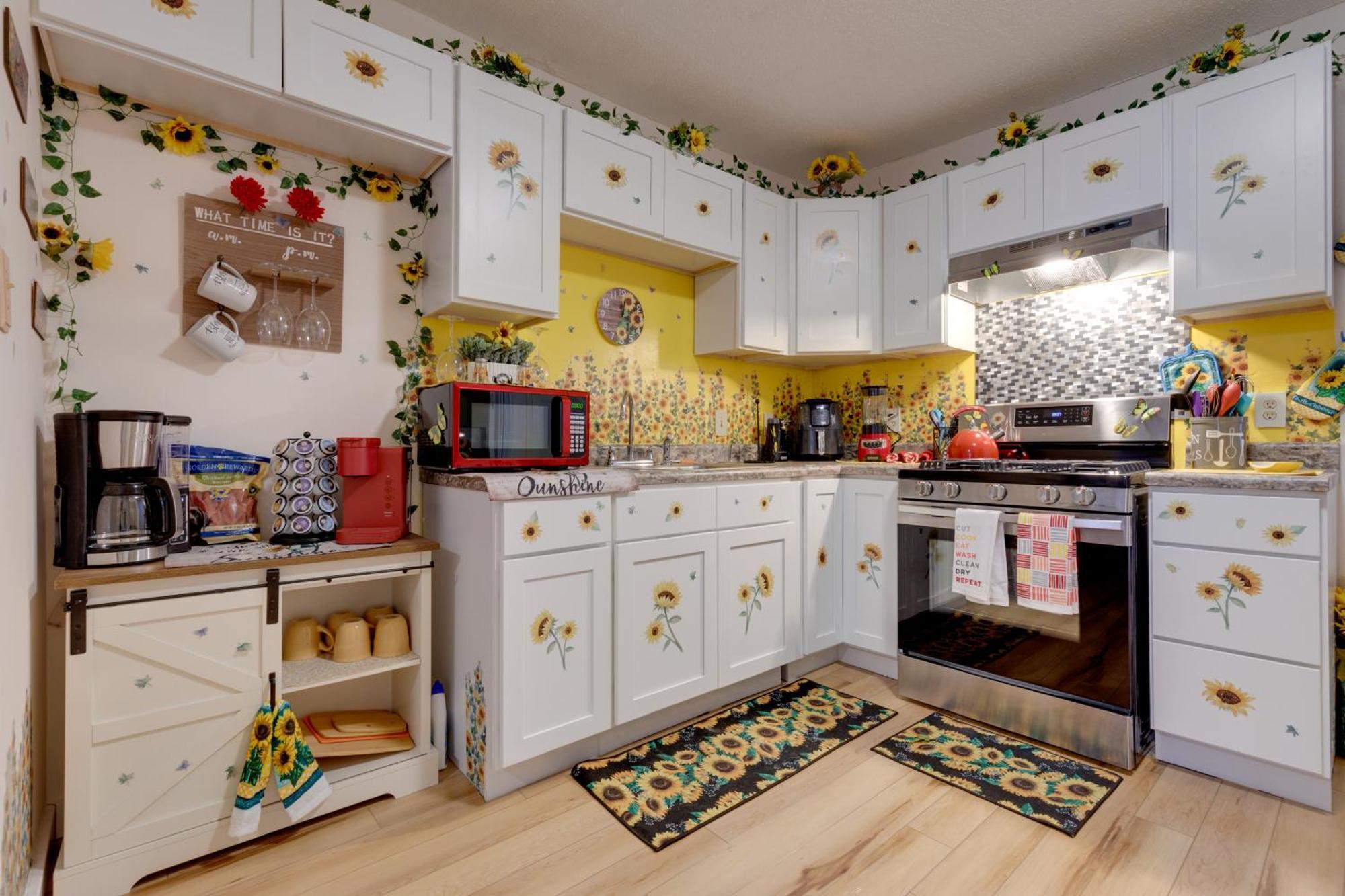 Stunning Gulfport Getaway About 1 Mi To The Beach Exteriér fotografie